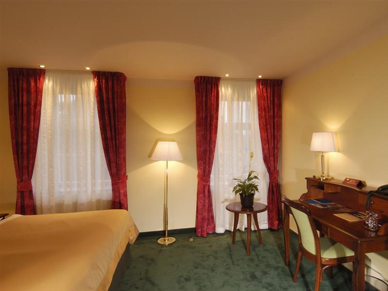 Ea Jeleni Dvur Castle Hotel Praha