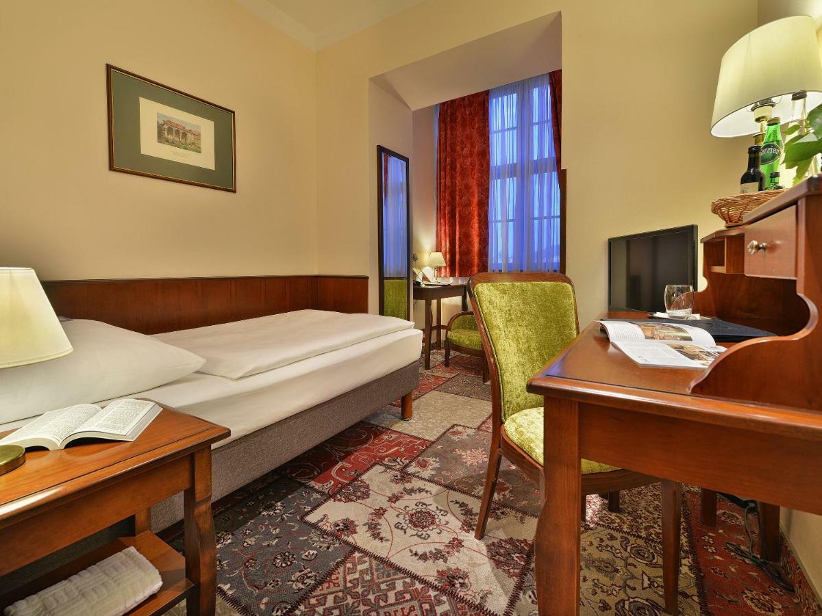 Ea Jeleni Dvur Castle Hotel Praha
